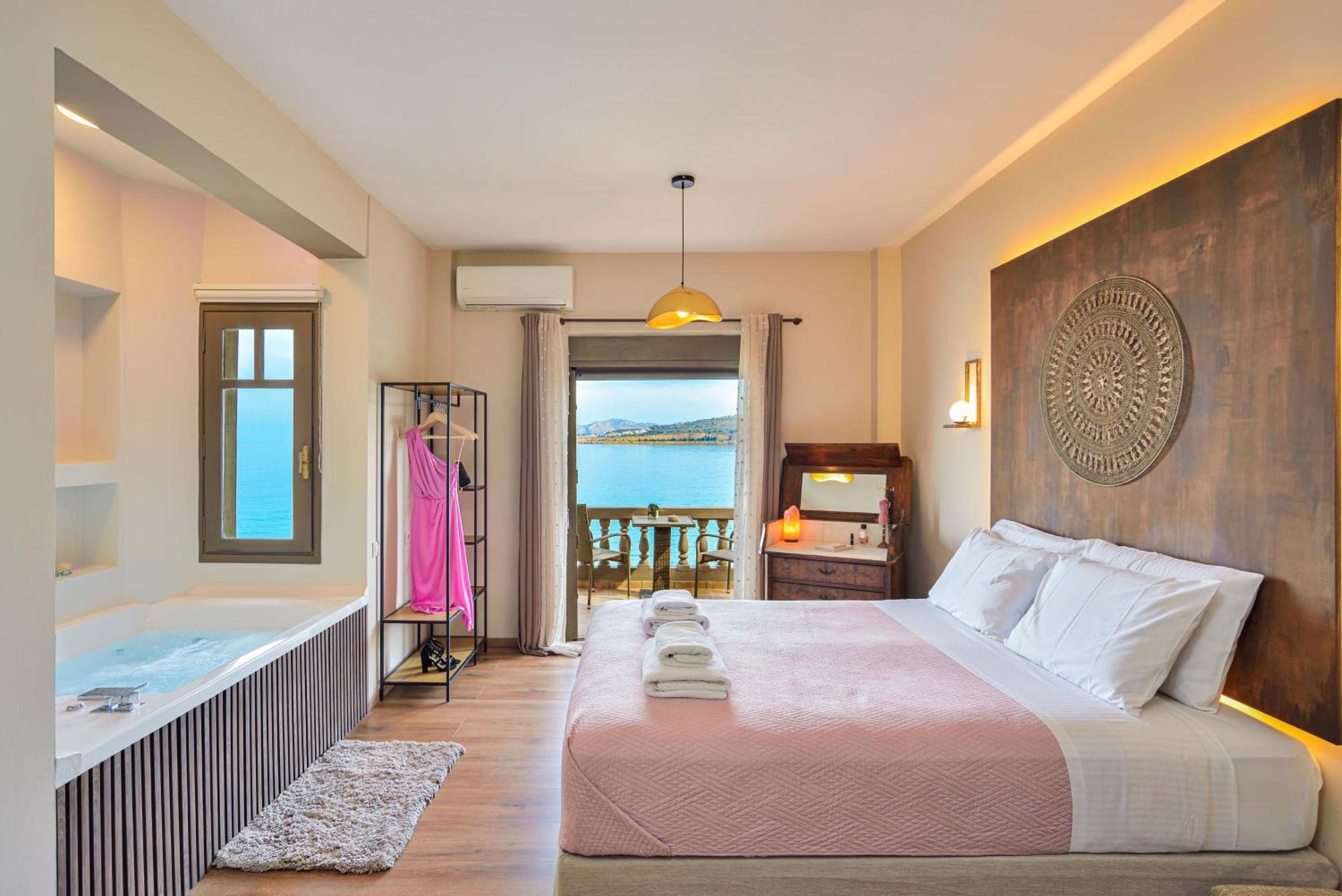 East Seafront Suite Ханья Экстерьер фото